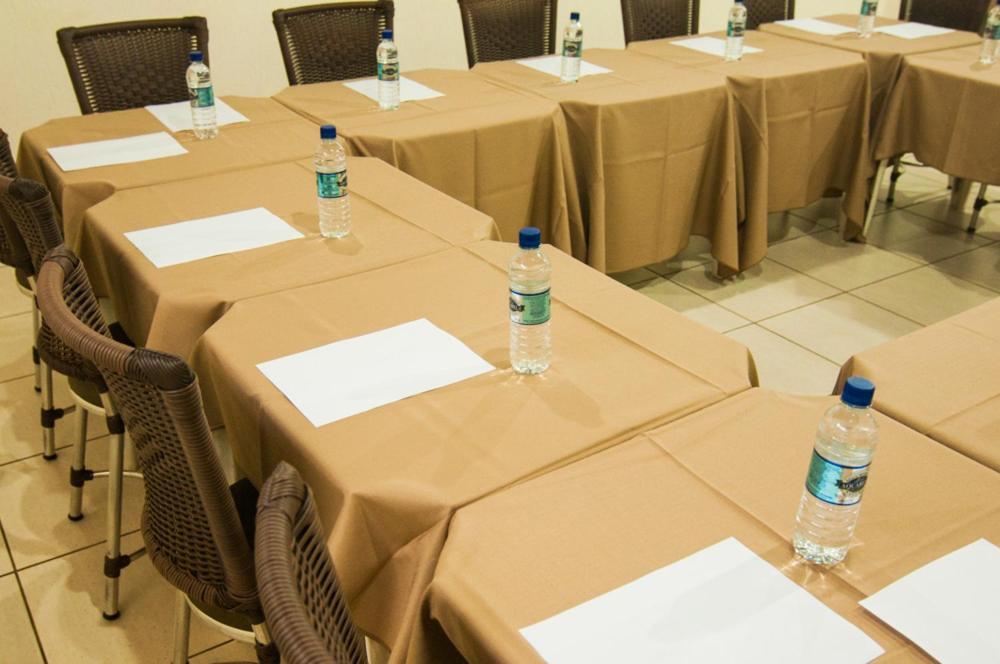 Mediterraneo Park Hotel Três Lagoas エクステリア 写真